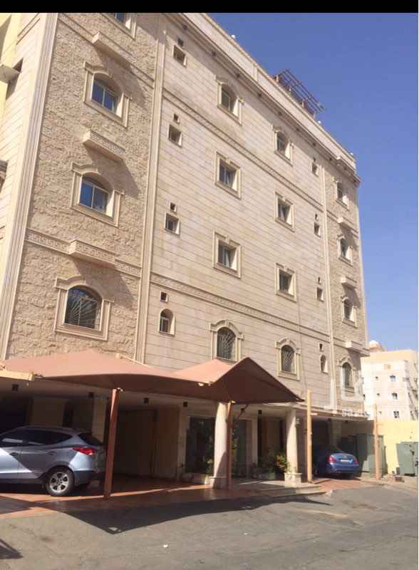 1361483 للبيع عمارة سكنية إستثمارية بحي السلامه مكونة من 20 شقة من 3 غرف بمنافعها
المساحة 551 م واجهه شرقيه وشارع 15 م
خلف البنك الاهلي الي في طريق المدينة
العمر 5 سنوات الدخل الحالي 450 الف
السعر المطلوب 4 مليون و500 الف ريال