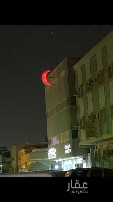 1739057 حي الثقبه قرب من مستوصف الهلال الشقه مجدده بالكامل ،٣غرف وحمام ومطبخ.