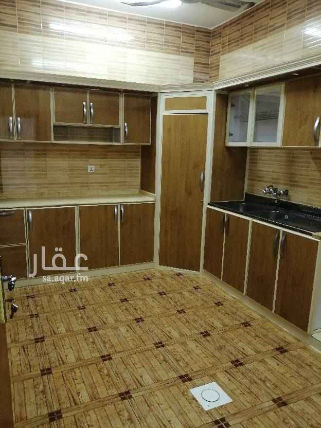 1673219 شقة في الدور الأرضي للايجار في حي الوسام موقع قريب من المساجد وقريب من الخدمات تتكون من مجلس ومقلط ومجلس نساء وغرفتين نوم منها غرفة ماستر مع دورة مياه وصالة صغيرة وثلاث دورات مياة مدخلين رجال ونساء
الشقة مستقله استقلال كامل خزان خاص عداد كهربا خاص مداخل على شارعين خاصة
الإيجار سنوي والدفع شهري 1500 ريال ويفضل عائله صغيرة الشقة شبة جديدة ثاني مستأجر
رقم التواصل 0569067080