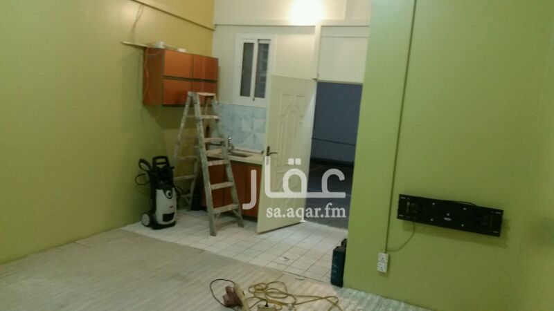 508627 غرفة تصلح استراحة شباب مساحة ٤،ونص في ٤ متر ونص بها مكيف اسبيلت ومطبخ راكب مساحته ٢ في ٣ متر ودورة مياه شامل الماء والكهرباء مع وجود مواقف سيارات ايجارها الشهري 110 ريال شامل ماء وكهرباء وعامل تنظيف للحوش فقط
ت:0541173914
0569096945