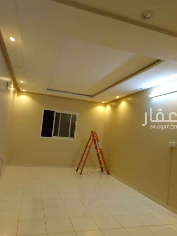 1706225 شقة للإيجار بموقع مميز في حى الرمال
مجددة بالكامل
ديكورات حديثه
3غرفة وصالة
واتنين دورة مياه ومطبخ
قريبة من الخدمات
يوجد انترنت ألياف فى المنطقة
السعر قابل للتفاوض البسيط