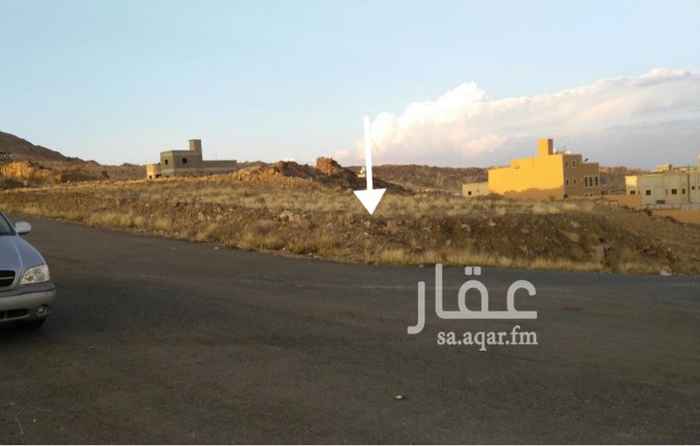 1466191 مستوية،مطلة،زاوية شارعين،من جنوبها مرافق حكومية للإدعاء العام، الحي سكني هادئ وراقي، يمكن وضع بدروم في الزاوية الشرقية.