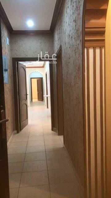 1642117 شقه بحي الاجاويد بالقرب من الخدمات والمسجد موقع مميز بالدور الاول .مكونه من مجلس ومقلط وثلاث غرف داخليه وصاله جميع الغرف كبيره ووسيعه ومجلس 7.5 في 4 وصاله 6.5 في 4 وغرفه نوم رئيسيه مع دوره مياه
ملاحظه :المطبخ غير راكب
الايجار 24000 شامل الماء وغير قابل للتفاوض
للتواصل واتساب على الرقم 0562003003 ابو سعود
الرجاء عدم الاحراج السعر غير قابل للتفاوض وتعتبر مناسبه من حيث المساحه والموقع وارخص من مثيلاتها والسلام عليكم