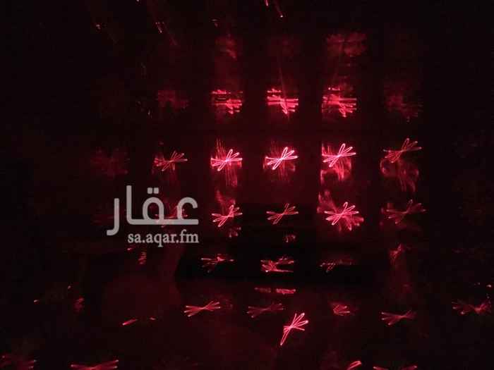 1733545 استراحة المفتاحه جديده عمرها ثلاث شهور
قسم الرجال مجلس كبير يسع ٦٥ رجال ومقلط للعشاء بتفس الحجم بالاضافه الى حوش كبير
قسم النساء صالة للنساء بها كنبات كلاسيكيه وغرفة نوم وصالة طعام اربعين كرسي مع الطاولات بالاضافه مجهزه بالليزر والسماعات
بالاضافه الى حوش به مساحات خضراء وملاهي
المسبح مشترك بمدخلين