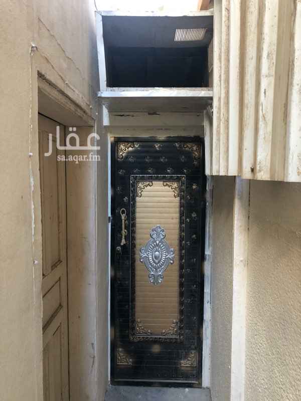 1507905 غرفة بحمام داخل فيلا
مساحة 3X3 جديدة اول ساكن
٦٥٠ ريال شامل الكهرباء والماء والصرف الصحي وموقف خاص
شرق ميدان الهندسة امام حديقة الامير ماجد خلف معرض كيا
للتواصل واتس فقط فقط
0555511135
0554141918