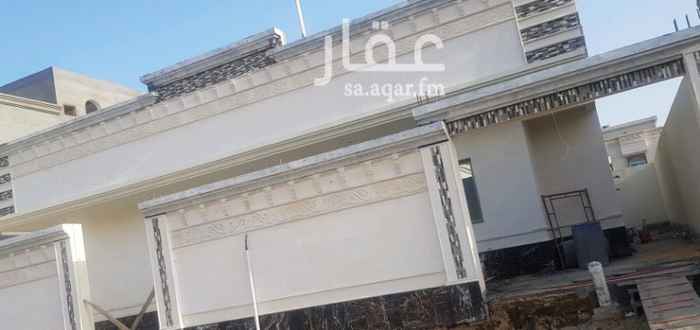 1584589 للبيع دور وملحق
مساحه ٤٠٠م بناء شخصي مخطط الصواري بالعزيزيه بالخبر تشطيب راقي بسعر مناسب