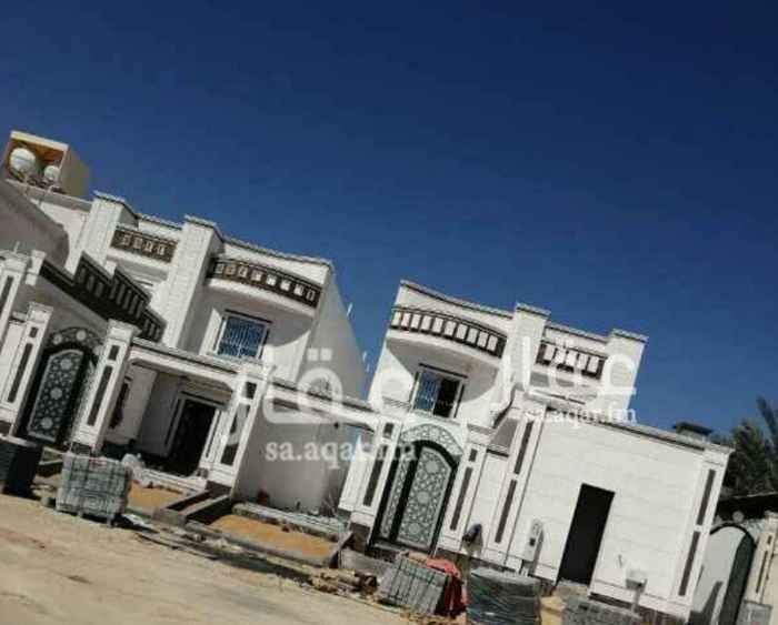 1584685 للبيع فيلا دورين وملحق مساحه ٤٣٧م بناء شخصي بحي الشراع بالعزيزيه بالخبر تشطيب راقي بسعر مناسب