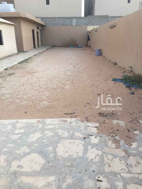 1652050 استراحه مكونه من بيت شعر ومقلط وحمام ومطبخ ايجار سنوي خمسة وعشرون الف ريال قابل للتفاوض
الموقع حي القادسيه