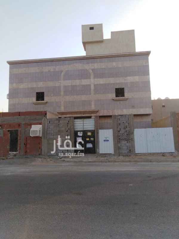 1638471 فله كبيره مساحه ٦٢٥م بحي الحمدانيه قريبه من شارع ٥٢الشرقي الحمدانيه الفله عظم مشطبه بنسبة ٦٠%شغل شخصي الدور الأرضي مكون من مجالس كبيره وغرف للضيوف وصاله كبيره جدا مطله على المسبح المسبح معه مروش وغرفة ملابس وحوش كبير وخزان ارضي يتسع ل٦وايت كبير ومدخل للسياره وغرفة حارس الدور الأول ٥غرف نوم كبار جدا والمطبخ الرئيسي للفله ويوجد كذلك مطبخ أرضي وصاله كبيره مطله على المسبح الملحق ٣غرف نوم وديوانيه المطلوب مليون و٥٠٠الف تفاوض للجاد الموقع غير دقيق لاتواصل 0507447751