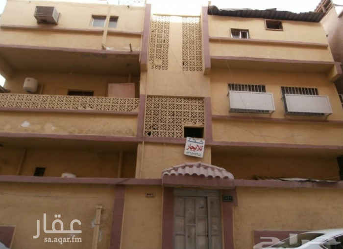 1394116 للبيع بيت بالعدامة مساحته 204 تقريبا . البيع من المالك مباشرة
التواصل و السعر على الواتساب 0509385127
