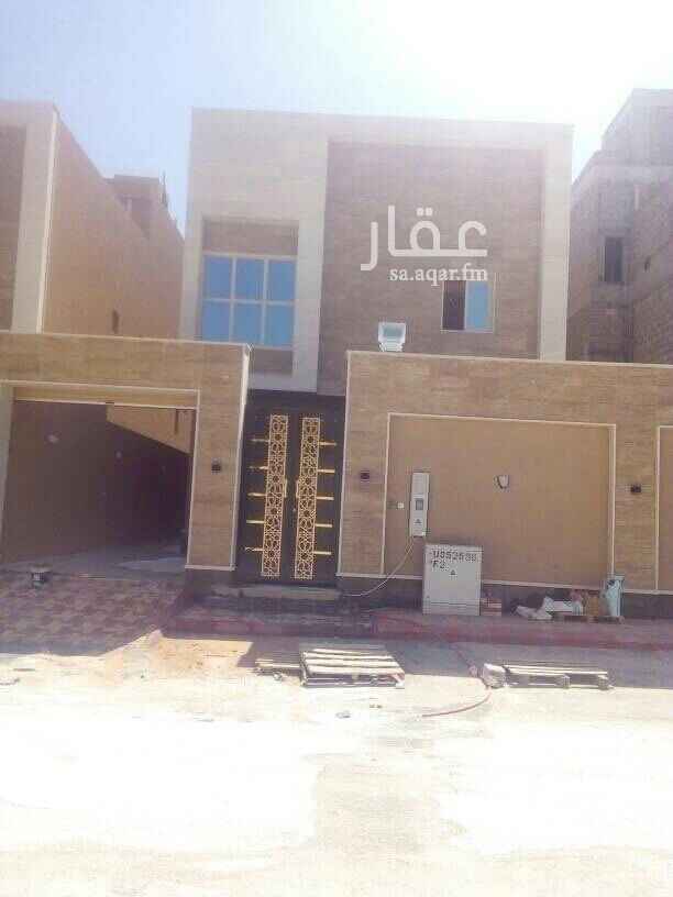 1628397 للبيع فيلا فاخره مودرن درج بالصالة حى الياسمين
المساحه 360م
الشارع 15م غربى
السعر مليونين سوم
مدخل سيارة و غرفه سائق وملحق خارجي ومجلس و مقلط وصاله ومطبخ وتكييف مركزي و ارضيات رخام
الدور الاول 5 غرف نوم ؤ4 دورات مياه
الدور العلوى غرفتين وصالة علويه والسطح