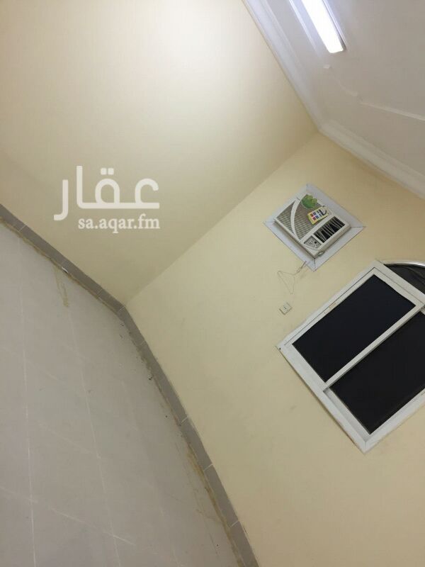 1291911 يوجد بالقادسية الرياض شقق للايجار الشهري غرفه وصاله و حمام و مطبخ راكب
و مكيفات راكبه بالطابق الاول وموقف خاص بالسكان و عامل نظافه و عامل خاص بالحراسه
للايجار الشهري : 1000 ريال
للتواصل : 0536831000
0532431000
واتس اب : 0554529236