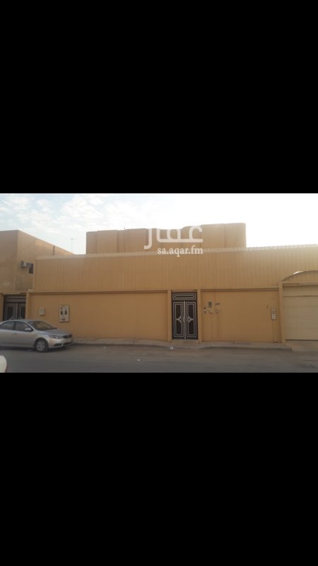 1642708 فلة دور وثلاث شقق موقع ممتاز بالقرب من طريق خريص وبالقرب من المدارس والخدمات والاسواق خلف بنك الراجحي
المالك مباشرة 0530065641