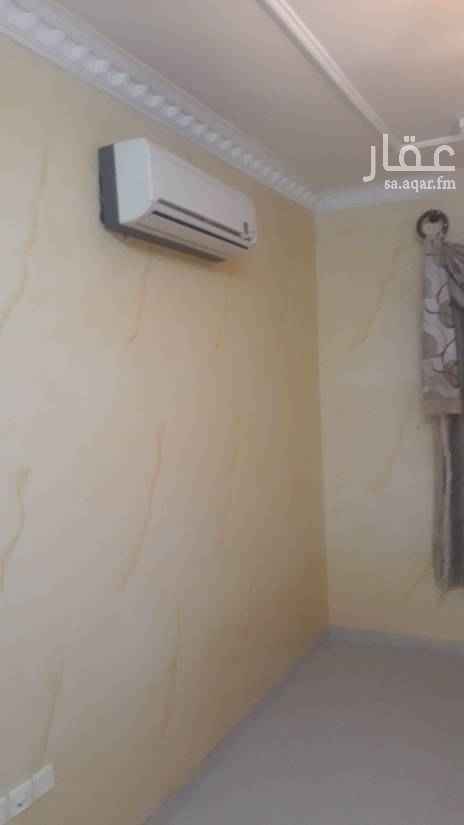 1752667 للايجار شقه دور اول ٣ غرف وصاله ومطبخ مكيفات اسبيلت راكبه بحي المونسيه
١٨٠٠٠ريال ع دفعتين