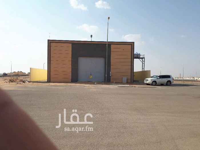 1208291 مستودع جديد في مخطط مستودعات الشرق مقابل مصنع البيبسي.
المساحة الإجمالية 928 والصافي 612.
ارتفاع 7 متر.
واجهة كسر رخام.
جميع الأرضيات صبه ناعمة 14 سم.
يحتوي على 2 غرفة وبوفيه وحمام تشطيب كامل.
مجهز بجميع شروط البلدية والدفاع المدني والعزل الحراري وأنظمة الحريق و مجهز ليتناسب مع جميع الاحتياجات.
مناسب جدا للشركات.
موقع استراتيجي داخل الدائري ومقابل مصنع البيبسي، وبجوار مصرف الراجحي وبنده وماكدونالدز وهرفي.
وقريب من الدائري الداخلي والدائري الشرقي.