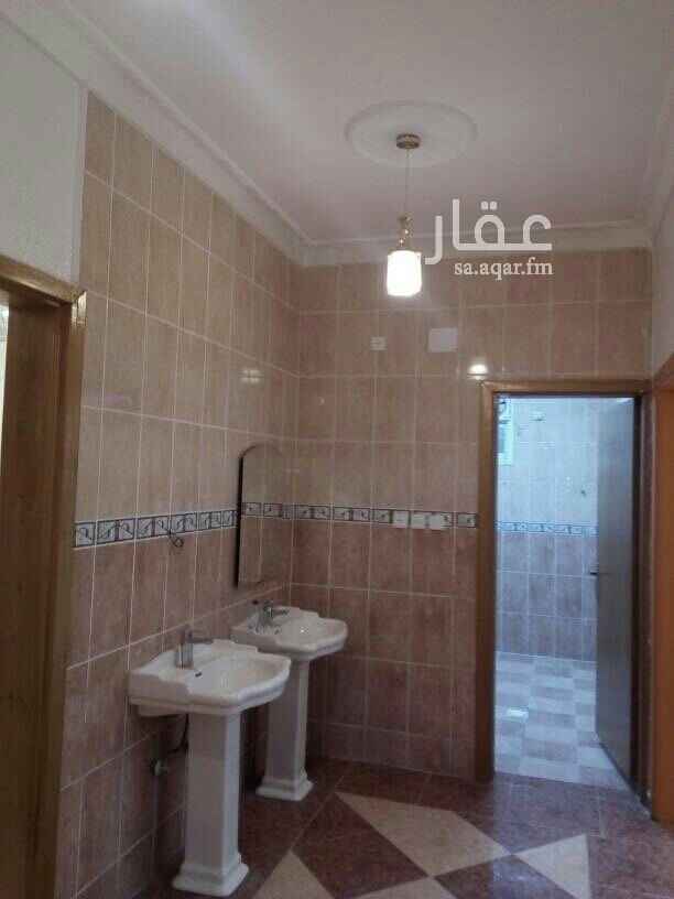 1572621 شقه ثاني ماء كهرباء مدخل مشترك الموقع ابها حي الموظفين