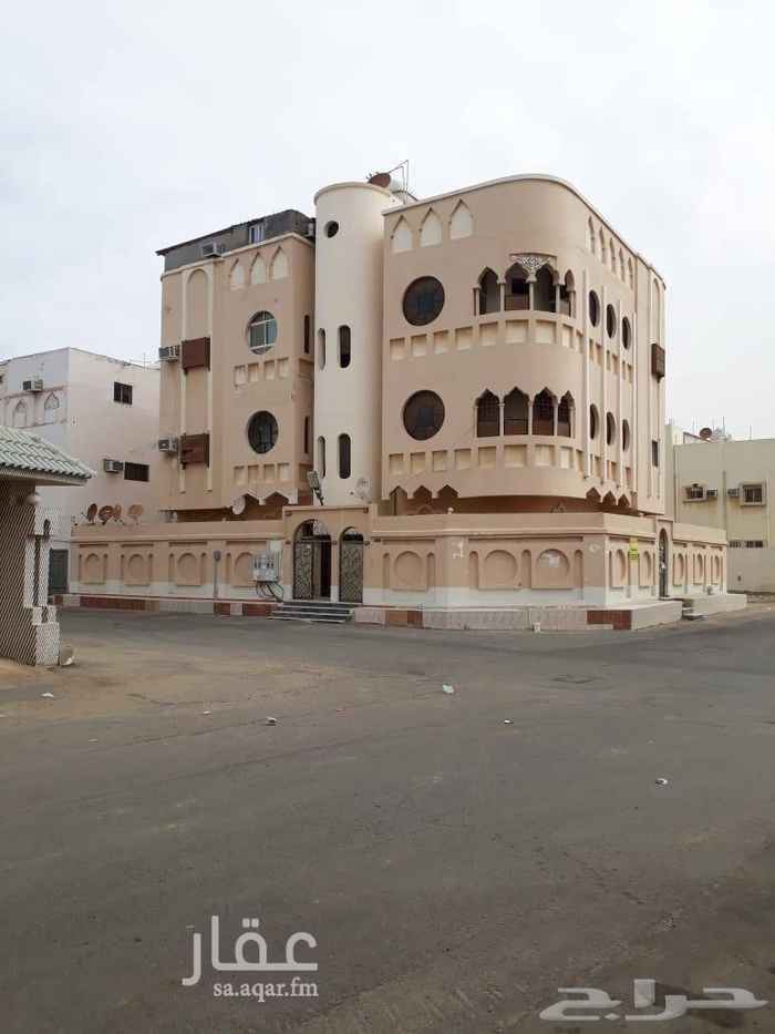 1517926 عمارة للبيع في حي الصريف مساحة الأرض 350 متر على شارعين 12 /12 عدد الشقق في الأساس 3 شقق و 3 ادوار وملحق هنقر فيه 3 غرف وحمام ومطبخ ولكن الشقه الآن مقسومة على شقتين شقة غرفتين ومطبخ و حمام والدور الثالث مفتوح فيها الآن 3 شقق موجرة في الشهر ب 2500 و 3 شقق غير موجرة الآن الدخل كامل للعمارة تقريبا في الشهر 5000 عمرها تقريبا 32 سنه كل شقه 4 غرف بس الآن مقسومة موجرة عوائل مطلوب 450 صافي
التواصل واتس
0578506010