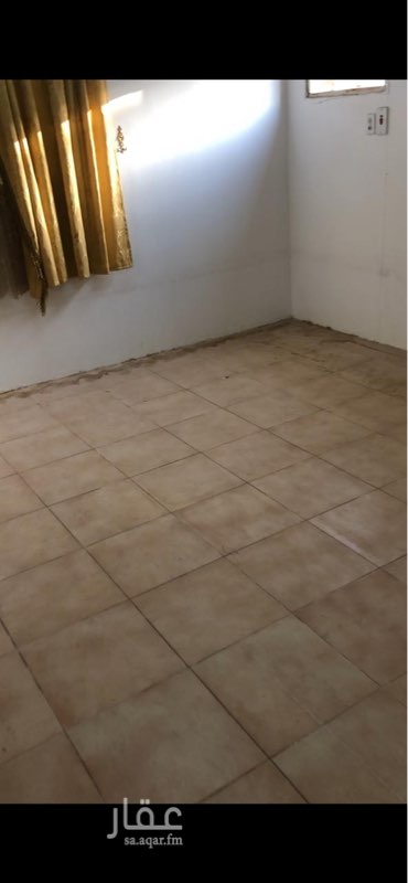 1731082 للايجار شقه عوائل الدور الاول
