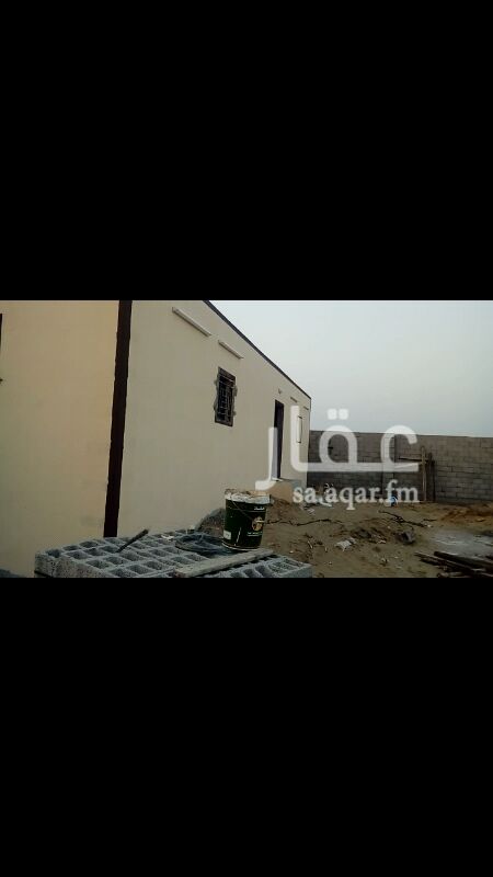 1300198 حوش للبيع يوجدبه غرفه وصاله ومطبخ وحمام وحوش كبير مساحه 1500