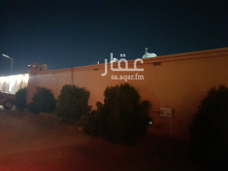 1410173 عدد الاستراحات ٨
على شارعين غربي شمالي ١٢م
دخلها : ١٦٨٠٠٠ألف