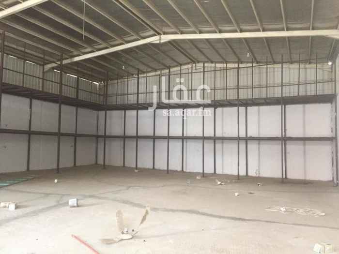 1412399 مستودع للبيع في مخطط النور بشارع الحج
مليون قابل للتفاوض