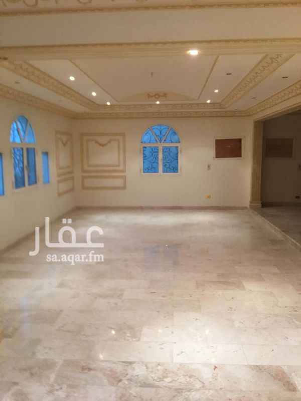 1300588 دور من فيلا للايجار مدخل مستقل مع حوش كبير