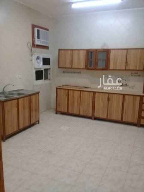 1630033 شقه عوائل للايجار غرفتين وصاله وحماممين ومطبخ راكب مكيفات راكبه نضيفه جدا