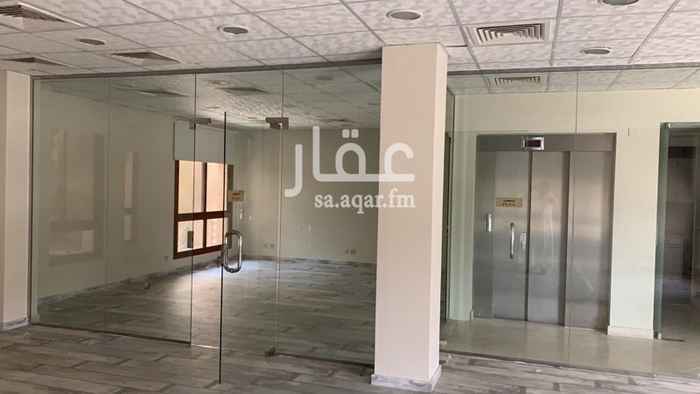 1625682 بيوتات الأعمال
فيلا مكتبية للايجار (ليست سكنية)
مساحة ٤١٠
تكيف مركزي جديد
مصعد جديد
مُجددة بالكامل
الإيجار ٣٢٠ الف ريال