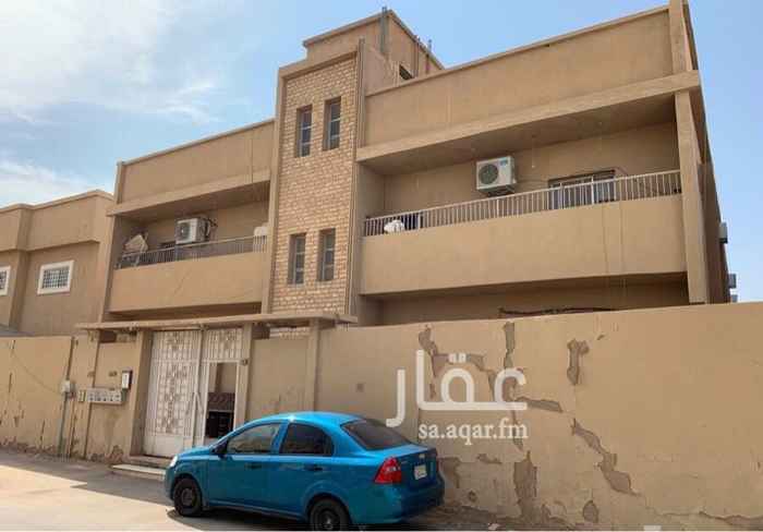 1265336 عماره سكنيه في حي الرحمانيه بسعر الارض داخل الحي السكني
مساحتها 550 متر مربع
تتكون من اربع شقق ومحلق علوي موجره بالكامل دخلها الان تقريبا 120 الف