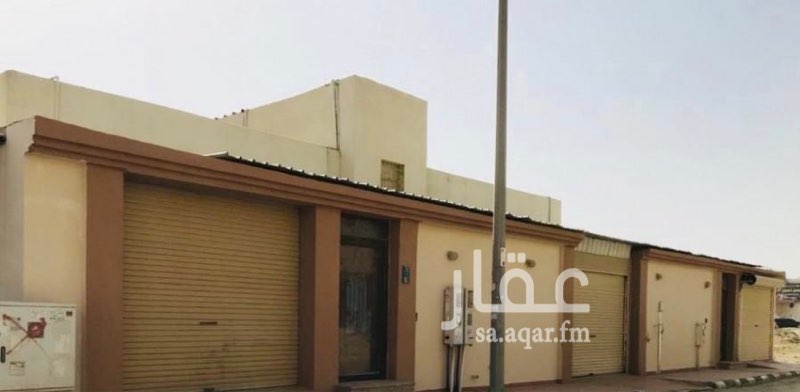 1627818 للبيع دور ارضي مفصول شقتين مع سطح
لكل شقه عداد كهرباء وباب كراج سياره 2
-
البيع للكل
( ارض - شقتين - حوش - سطح )
مساحه 750م2
-
مشبوك له صرف صحي
-
اربع خزانات أثنان لكل شقه
+ خزان ماء للشرب سعت 4 م
———————————
———————————
تفاصيل البيت :
2 | مجلس رجال + 2 | مجلس نساء
1 | مجلس خارجي مع دورة مياه ومغسله
2 | مطبخ
2 | صالة جلوس او طعام
6 | غرف نوم
6 | حمامات
2 | حمام او غرفه لغسيل الملابس
_____________________
معلومات عن العقار :
عمر العقار 8 سنوات