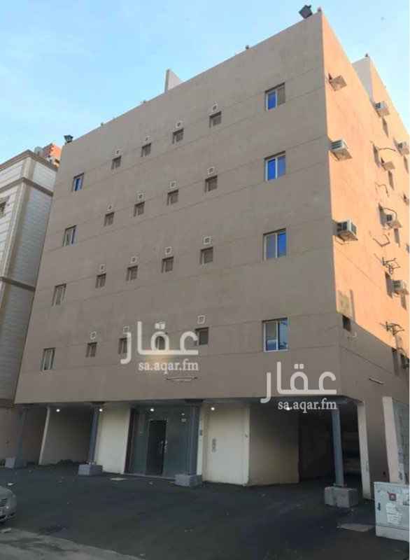 1118402 شقة في حي الريان خلف محطة الشرقية ومطعم الطازج بموقع ممتاز لقربه من القاعدة الجوية وملعب الجوهرة ومطار الملك عبدالعزيز الدولي .
ويوجد بالقرب منها مسجد وجامع ومدرسة بنات ابتدائي ومتوسط وثانوي
الرجاء التواصل وتساب