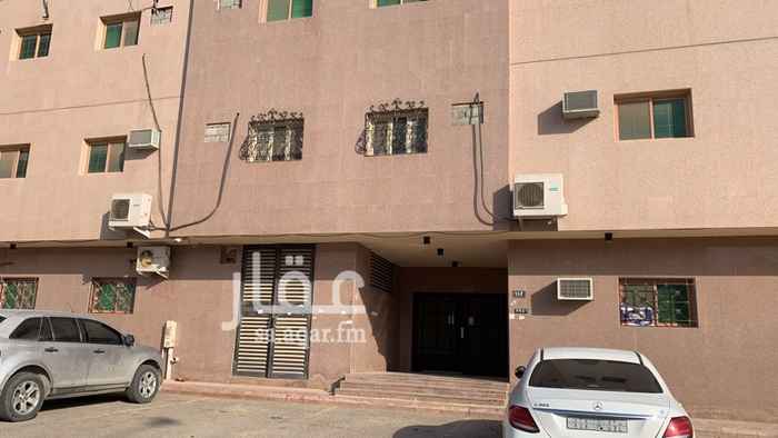 1562935 للبيع او الايجار شقة بحي الياسمين مربع 17 . في الدور الاول . مطلة على الشارع العام . (شارع الخيالة . عمارة شمالية رقم 112) مساحتها (131.50) ثلاث غرف وصالة ودورتين مياة . المطبخ راكب مع فرن كهربائي . وبها 4 مكيفات راكبة حار بارد ماركة هيتاشي . السعر المطلوب اربعمائة الف ريال قابل للتفاوض والايجار ٣٥ الف