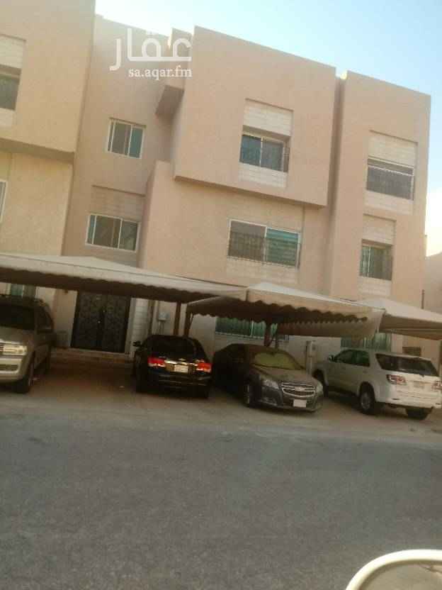 1676145 شقه في حي الراكه الجنوبيه بجوار مستشفى المانع وبجوار المدرسه الابتدائيه الثانيه بالراكه بنات وأمام مسجد الإحسان تتكون من 2 غرفه نوم مقاس4×4ومجلس 5×4وصاله كبيره مقاس 5×10وغرفه خادمه مع دوره مياه الشقه بها 4 دوراه مياه الشقه تقع في الدور الأول والعماره بها أسانسير وموقف خاص بالشقه
