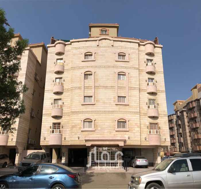 1587766 21°31'56.6"N 39°14'07.6"E
3 غرف نوم
صالونين
مطبخ مجهز ومركب
غرفة خادمه
غرفة سائق
مدخلين لكل شقة
للتواصل المباشر مع الاخ نزار باعارمه
جوال +966535307333