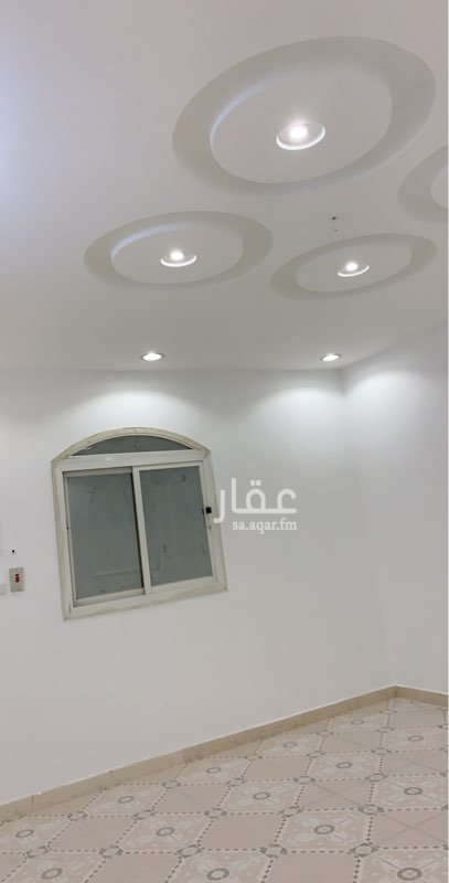 1671519 ثلاث غرف وصالة مدخلين دور ارضي الشقة والعمارة مظيفة جدا