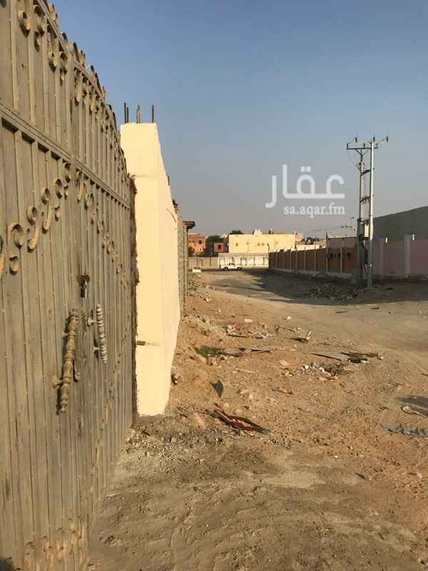 742624 الحرازات مخطط القادسية شارع السلام استراحة مساحة 900 متر بناء مسلح غرفتين ودورة مياة مسلح خزان وبيارة ومعاملة العداد في الكهرباء قريبة من الشارع العام على شارع عشرين سعرها 250 الف