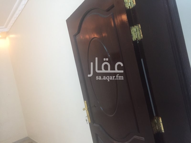 1346899 الحرة الشرقية -شارع الامير محمد (ساري) خلف الطازج
يبعد عن الحرم 7 دقائق بالسيارة
تتوافر جميع الخدمات حول المنزل
يوجد بها بها 4 غرف غرفتين نوم ومجلسين
وصالة ومطبخ كبير وحمامين
الشقة جديدة وجاهزة
والتواصل عالواتس او اتصال للمفاهمة
0582330684
22000 اربع دفعات
21000 ثلاث دفعات
20000 دفعتين
19000 دفعة
ملاحظة
توقيع العقد مباشرة من المالك ( الاسعار قابلة للتفاوض