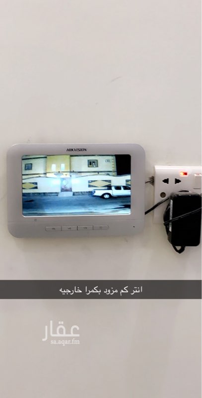 1654748 دور ارضي مدخل مستقل + عدادكهرباء مستقل شبكه المياه تم توصيل التمديدات وقريبآ سوف تصب انشاء الله مكون من 4 غرف وصاله و٣ دورات مياه + حوش ومدخل كراج + غرفه سائق قريب من محطه الوليد جدآ الذهاب لها بدون سياره الخدمات مسجد + محطه + مغسله سيارات + سوبر ماركت + بنشر+ صيدليه + مغسله ملابس واغلب الخدمات متواجده
السعر ٣٠٠٠٠ الف علمآ ان المنزل هادئ جدا ولا يسكن في الادوار الاخرى سوى ٣ اشخاص والله ولي التوفيق
لتواصل من المالك
0582333289