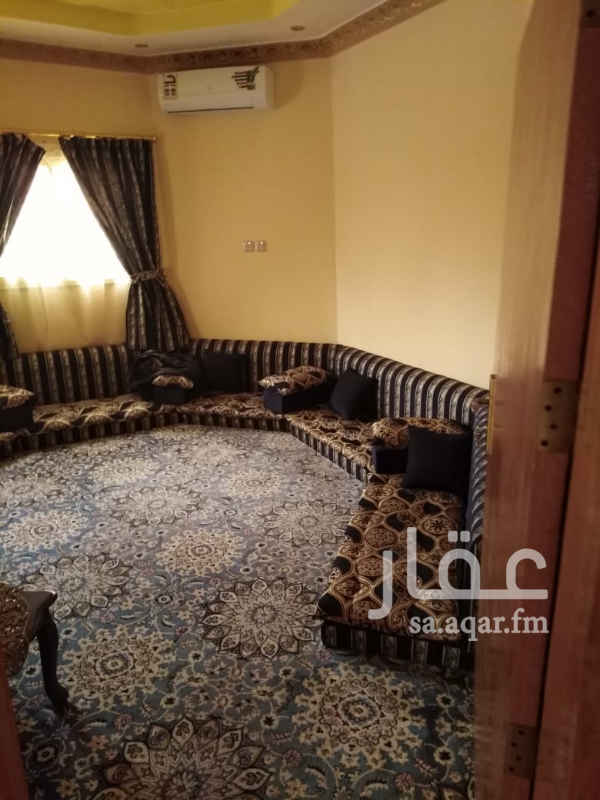 1577175 عمارة تتكون من فيلا دورين وملحق
مؤسس مصعد
حوش كبير يتسع لعدد من السيارات
ثلاث شقق الأرضية مؤجرة الان والباقي تحتاج تركيبات
عليها صك
يوجد عليها قرض صندوق التنميه العقاري
الباقي ثلاثمائة وخمسين الف
J& ابوفيصل 0530877975 او الرقم الموحد 920010426