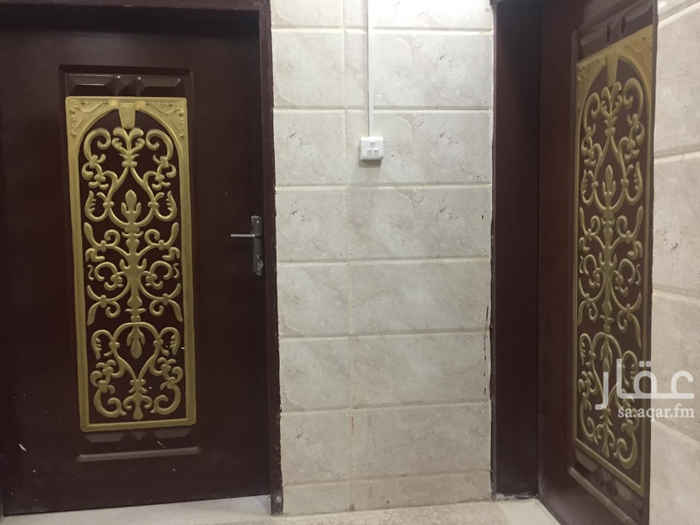 1621216 *ثلاث شقق للبيع في حي الروضة خلف المستشفى الألماني .
*تتكون الشقة الواحدة من:
خمس غرف :مجلس،مقلط،3غرف نوم،صاله،مطبخ،3دورات مياه،خزان علوي وهزان ارضي خاص لكل شقة،عداد كهرباء خاص لكل شقة
*مدخلين لكل شقة
*مواقف
**الشقق المتبقية3في الدور الثاني والثالث
للإستفسار
J& أبو فیصل 0530877975