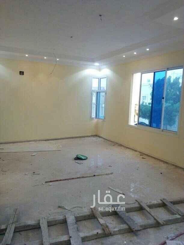 1433254 للإيجار دور علوى جديد مدخل مشترك في حى العقيق
غرفه سائق ومجلس ومقلط وصاله ومطبخ وثلاث غرف نوم وثلاث دورات مياه
مطبخ راكب بدون مكيفات