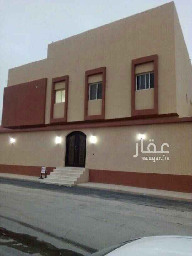1579834 للبيع فيلا فاخره مودرن درج بالصالة و شقه دورين
حى الياسمين
زاويه شماليه شرقيه
مدخلين سيارة وغرفة سائق
مطبخ راكب مكيفات راكبه
مجلس وصاله ومطبخ و غرفه خادمه بدوره مياه
الدور الاول 4 غرف نوم وصاله وثلاث دورات مياه
الدور العلوى السطح
الشقه دورين مجلس وصاله ومطبخ
الدور العلوى 4 غرف نوم وصاله وثلاث دورات مياه
المساحه 374م
15م شرقى
15شمالي
السعر مليون وتسعمائة الف