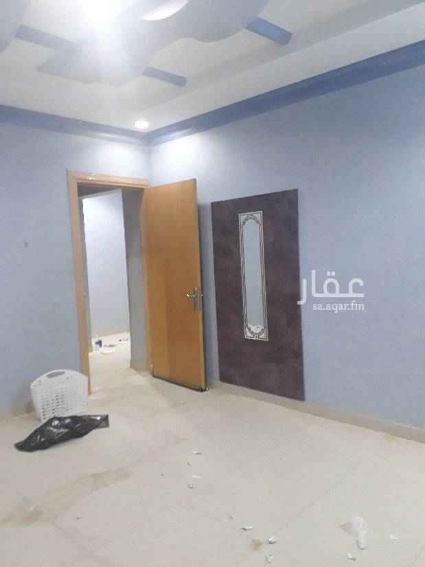 1631629 شقة عوايل بفيلا دور اول غرفة وصالة وحمام ومطبخ راكب مكيفات ومطبخ. السعر 15 الف. للتواصل 0583354729