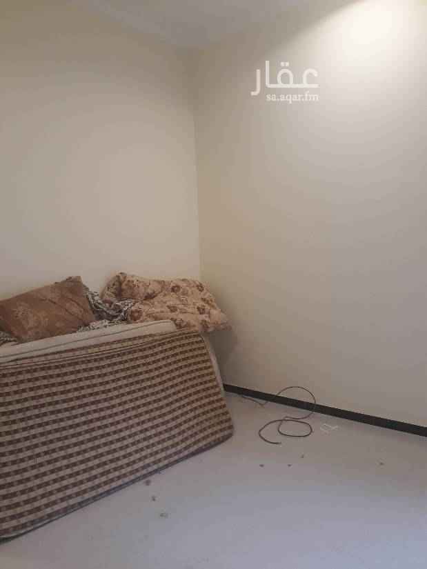1756493 شقة غرفة وحمام عزاب راكب مكيف اسبلت ونظيفة. السعر 10 الاف للتواصل 0583354729