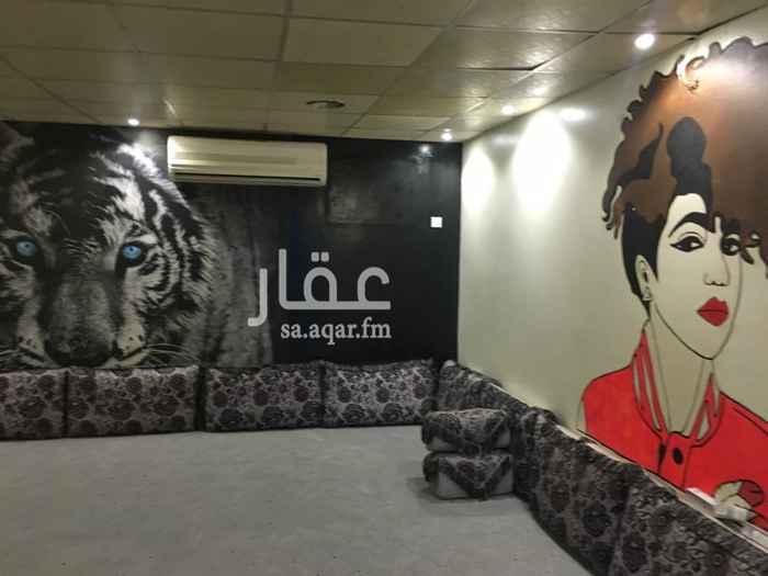 1569418 للايجار غرفه كبيره ٦/٦.٥٠ م
موثثه بالكامل مميف اسبلت وموكيت ومساند وشاشه بلازما ورسيفر وثلاجه
ومطبخ راكب ودوره مياه وموزع
مدخل خاص توفر مواقف
الموقع حي الرمال تقاطع طريق الدمام وطريق جابر
