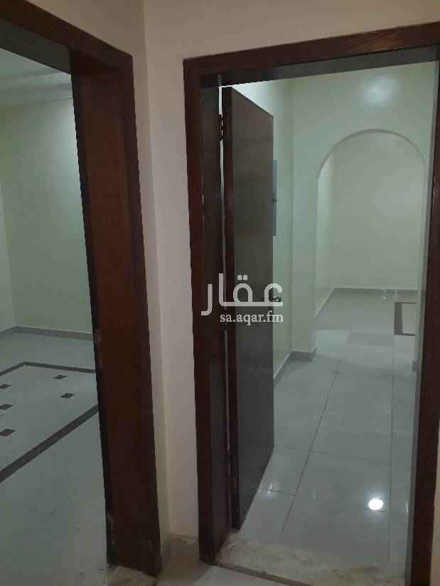 1754888 ٤ غرف وصاله و حمامين ومطبخ بحي السلام بجوار المدارس ومسجد وحديقه موقع ممتاز مواقف سيارات مصعد قريبه من مارينا مول والبحر الكورنيش