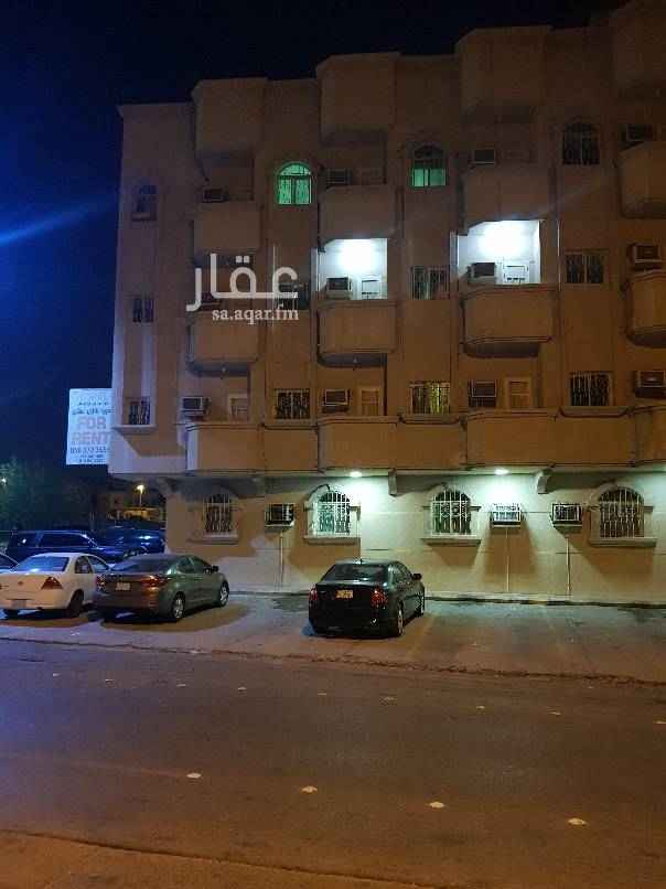 1645831 شقه نظيفه في حي الربوه مكونه من
غرفتين نوم
مجلس
غرفة طعام
حمامين
مطبخ
يوجد للشقه مدخلين
يوجد مصعد
يوجد في العماره حارس ٢٤ ساعه
سعر الايجار ٢٦٠٠٠ علي دفعتين