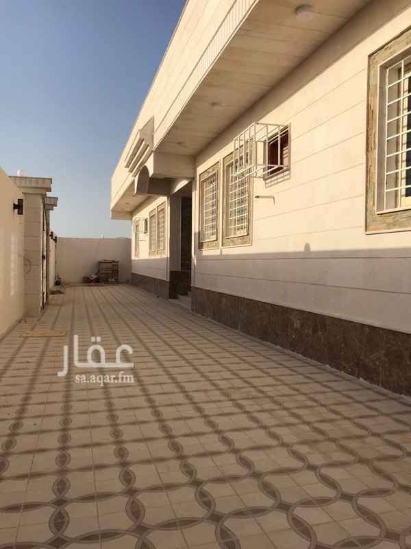 1505832 بِسْم الله يوجد شقق للإيجار بحي القرينية (الخمرة)
ثلاث شقق
شقة 1 اربع غرف وصالة ومطبخ وحمامين
شقة2 اربع غرف وصالة ومطبخ وحمامين
شقة 3 ثلاث غرف وصالة ومطبخ وحمامين
كل شقة عداد مستقل ويوجد عداد خدمة
للتواصل من المالك يوسف
0590008283