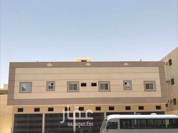 1523955 عماره تتكون من 8 شقق 4 غرف و5 محلات تجاريه كلاها مأجره /