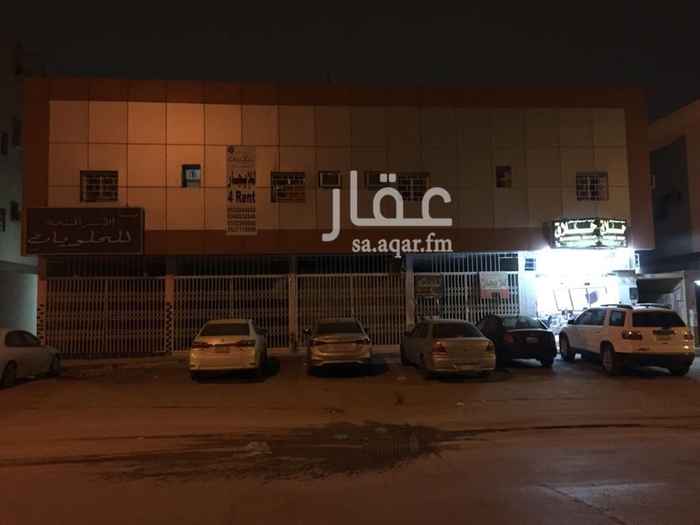1645575 عمارة سكنية تجارية عمرها سنتين في شارع الميناء
مكونة من ٨ شقق ( كل شقة ٣ غرف و صالة و مطبخ و حمامين ، مدخل واحد ، عداد مستقل ) ( مؤجر منها ٧ و متبقي واحدة )
و ٥ محلات تجارية ( مؤجر منها محل واحد فقط )
الدخل الحالي ١٠٦.٠٠٠ ريال
ملاحظة : السعر مليون و ٢٠٠ ، السعي ٢.٥٪ و الضريبة ٥٪ .